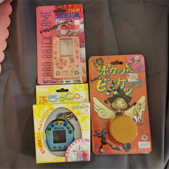 Tamagotchi Style Toys Lot Puchiko Y2K Retro Japan Kawaii Y2K Electronics Toy Vtg - Picture 1 of 12